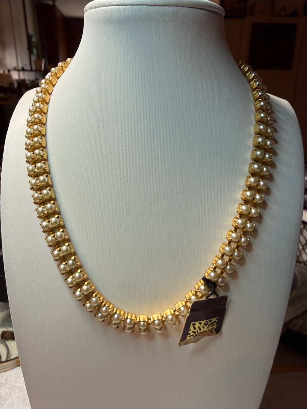 Anne Klein Gold and Cream Pearl Collar Necklace and Bracelet